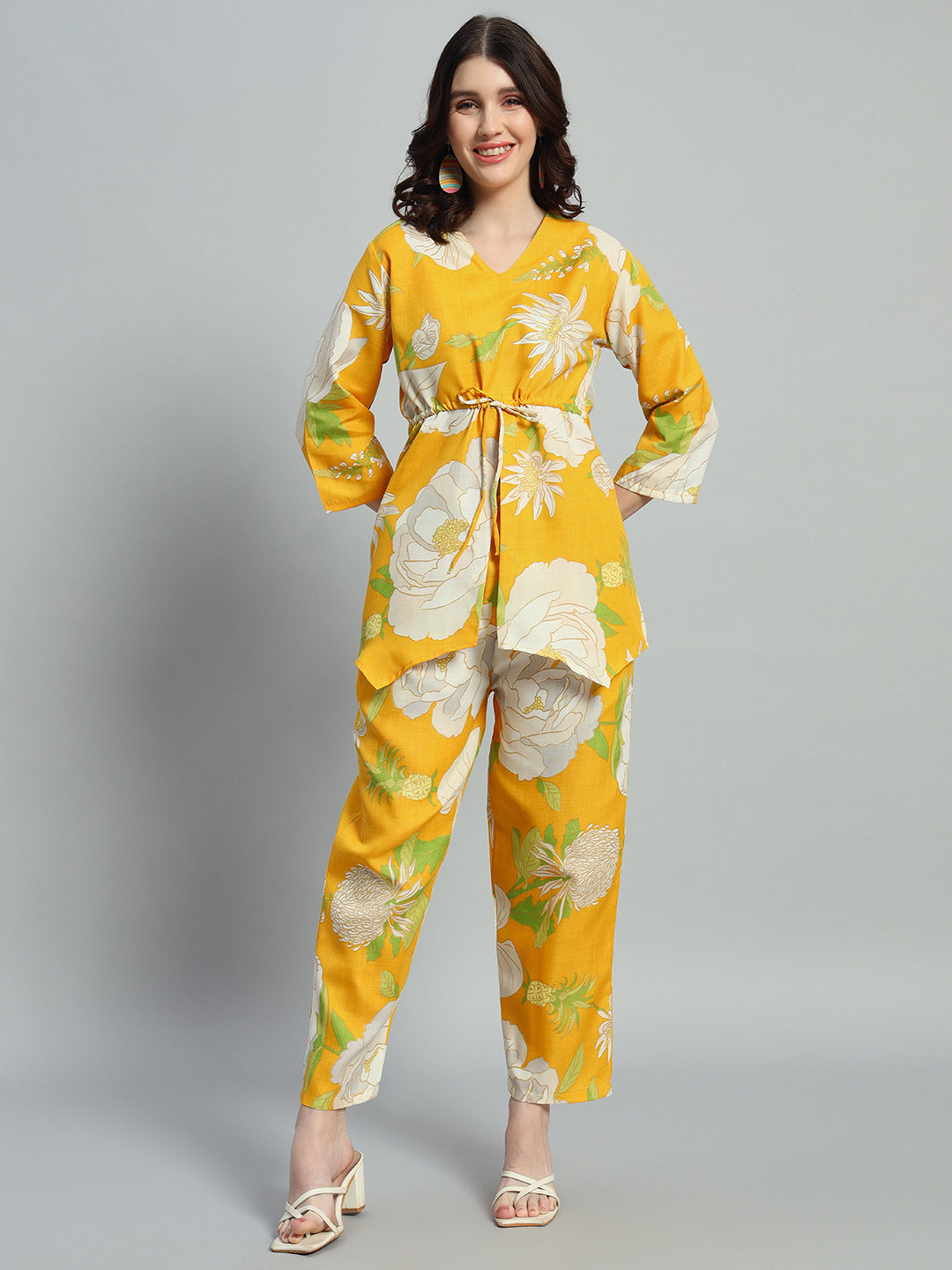 Women Yellow Floral Printed V Co-Ords