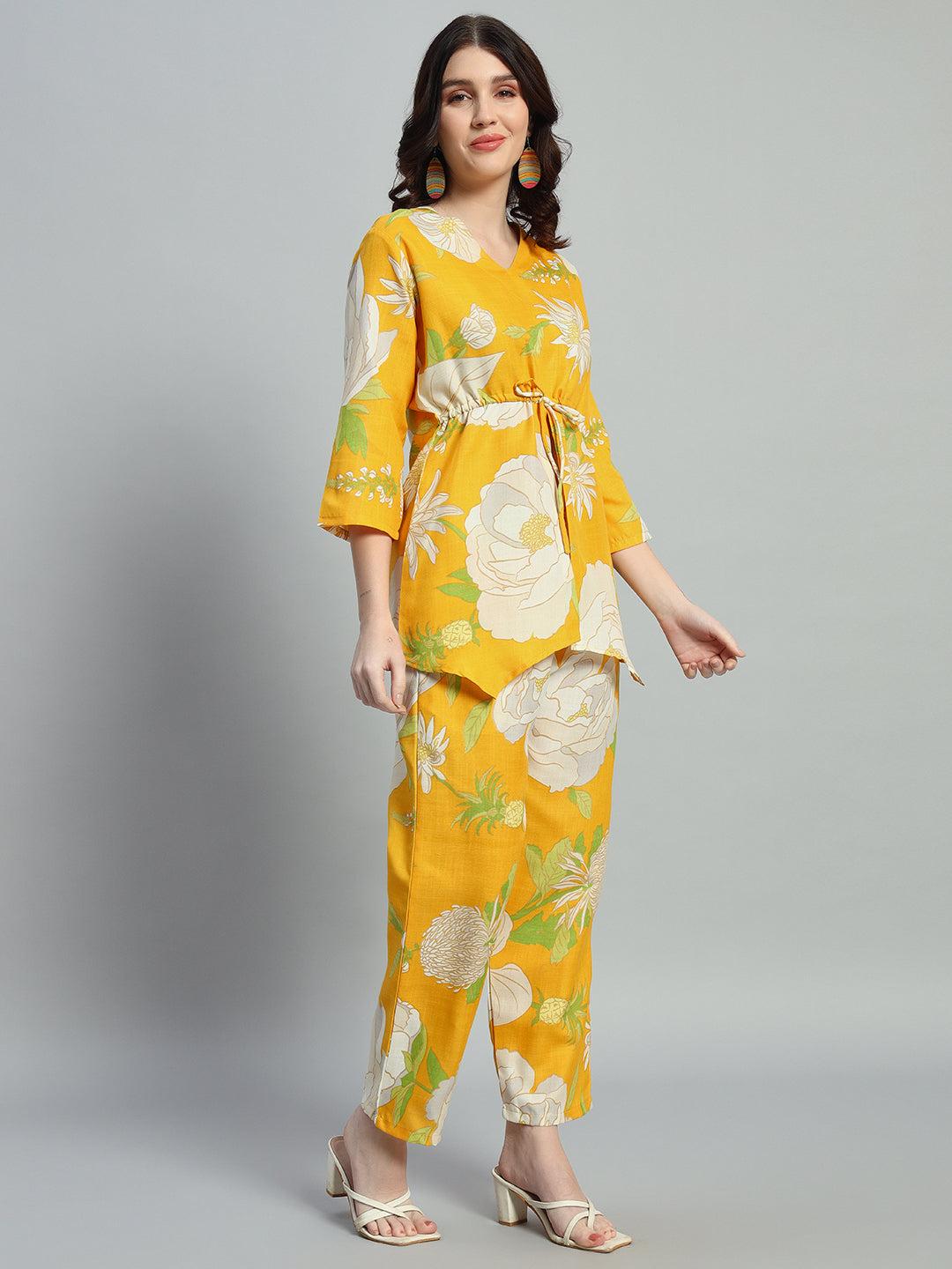 Women Yellow Floral Printed V Co-Ords