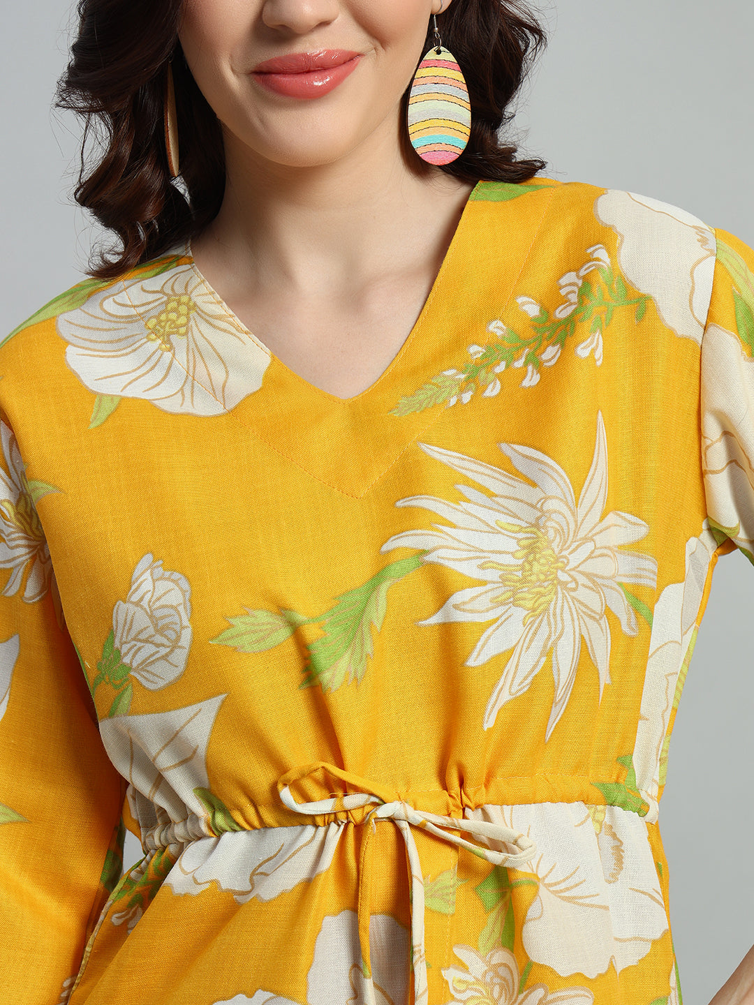 Women Yellow Floral Printed V Co-Ords