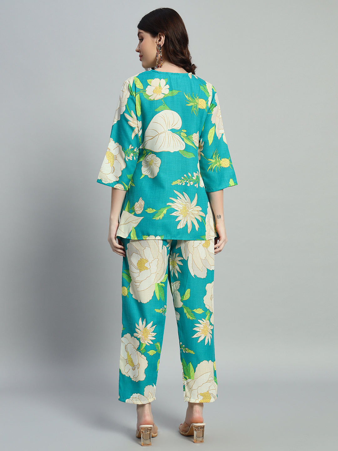 Women Green Floral Printed V neck Co-Ords