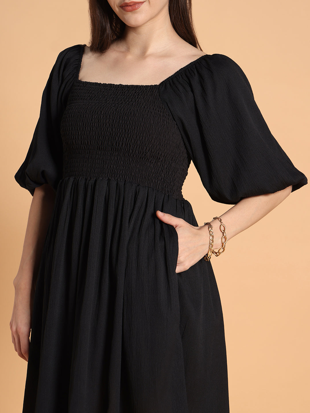 Women Black Solid Puff Sleeve Flared Dress