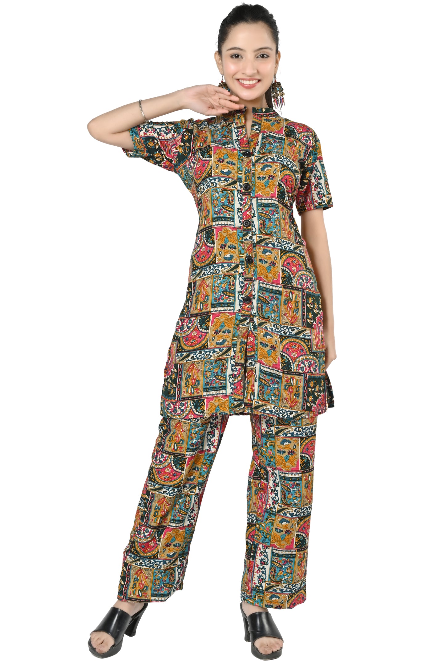 Women Printed Mandarin Collar Co-Ords.