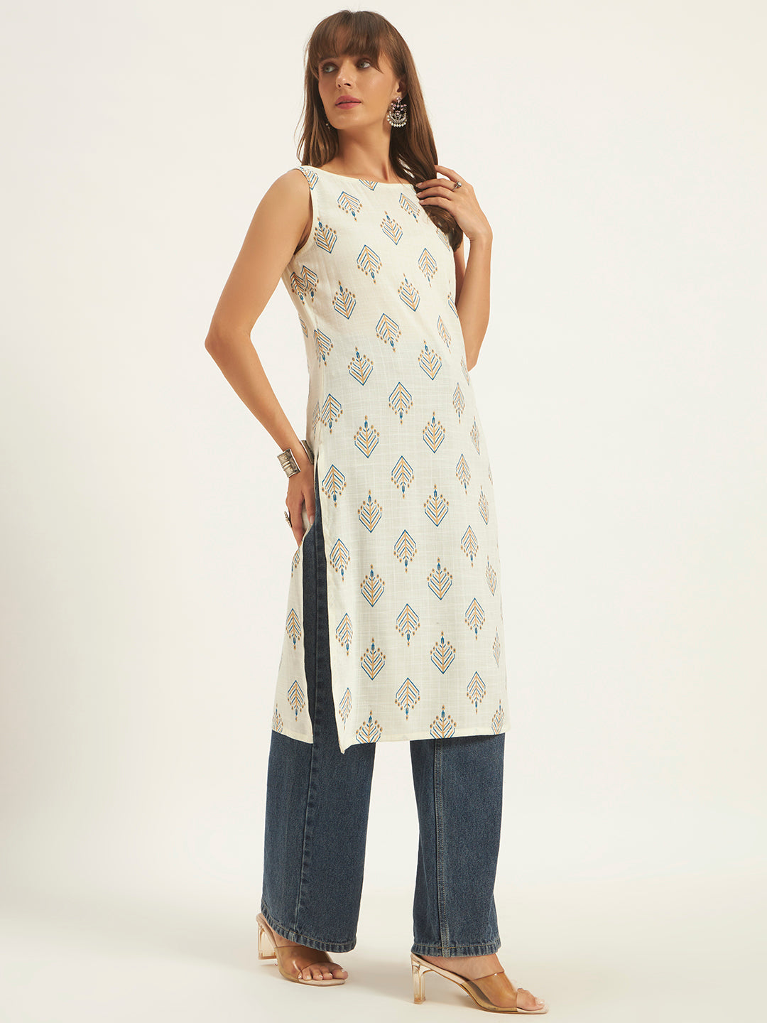 Women Floral Printed Straight Boat neck Kurta