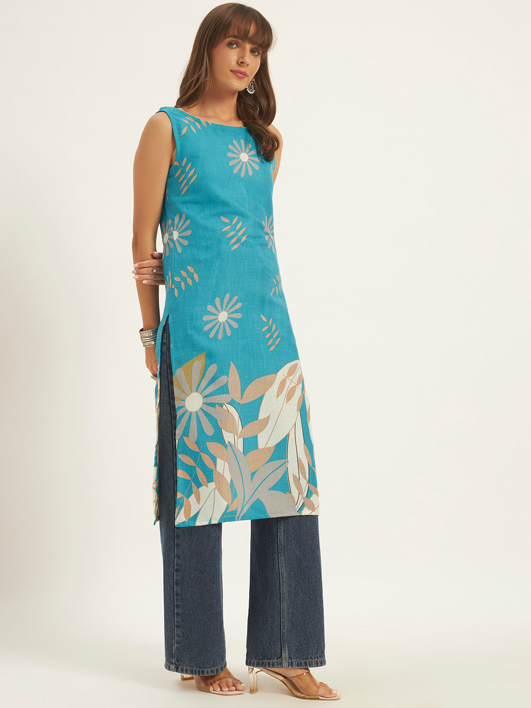 Women Floral Printed Straight Boat neck Kurta