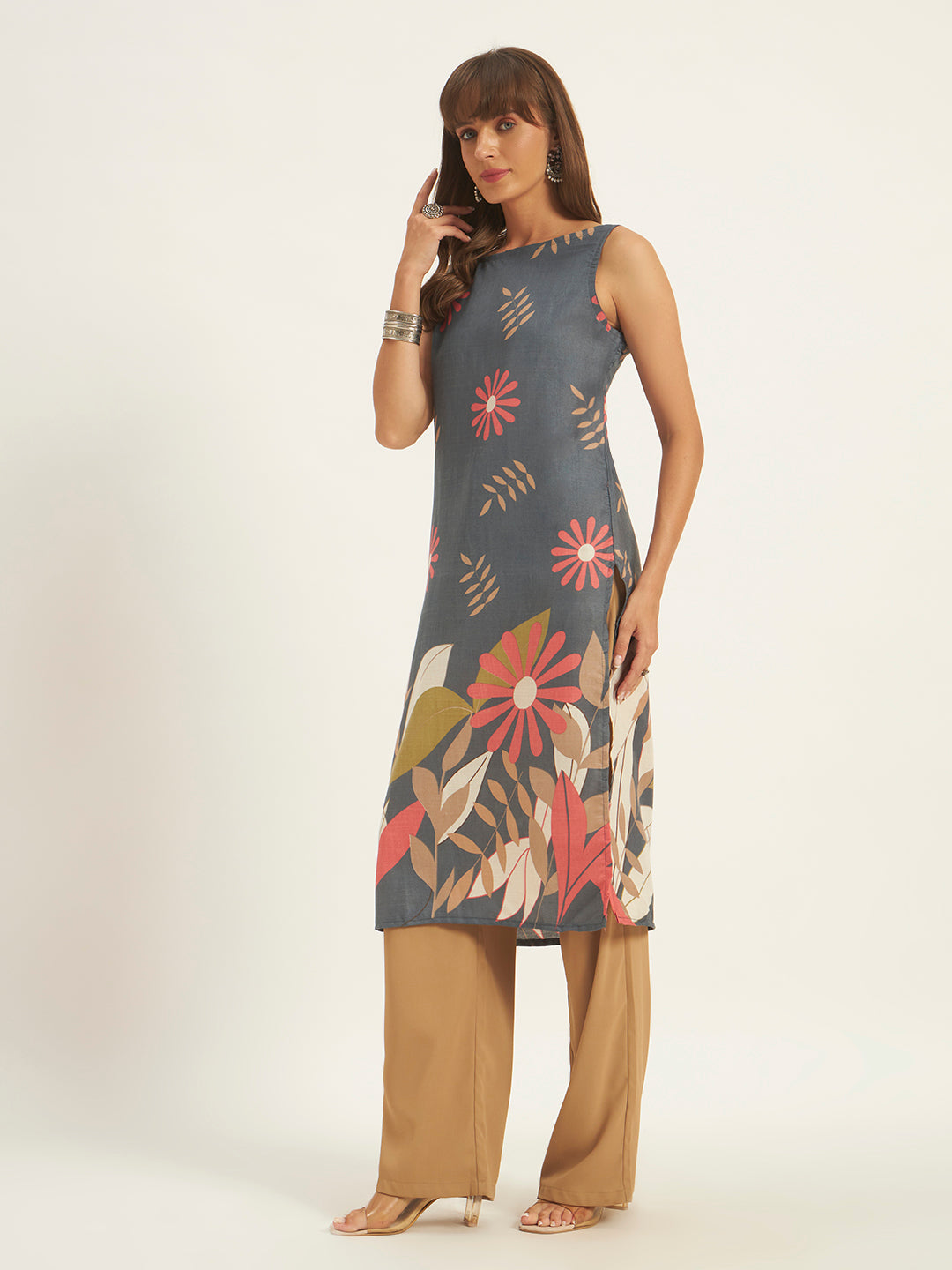 Women Floral Printed Straight Boat neck Kurta