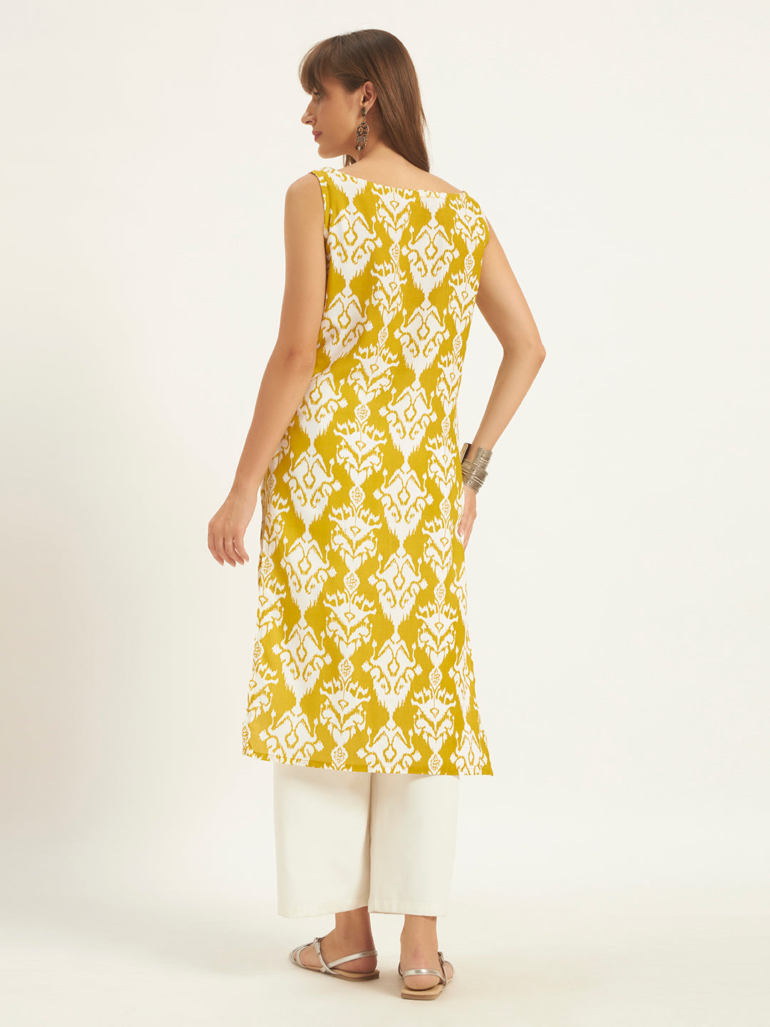 Women Floral Printed Straight Boat neck Kurta