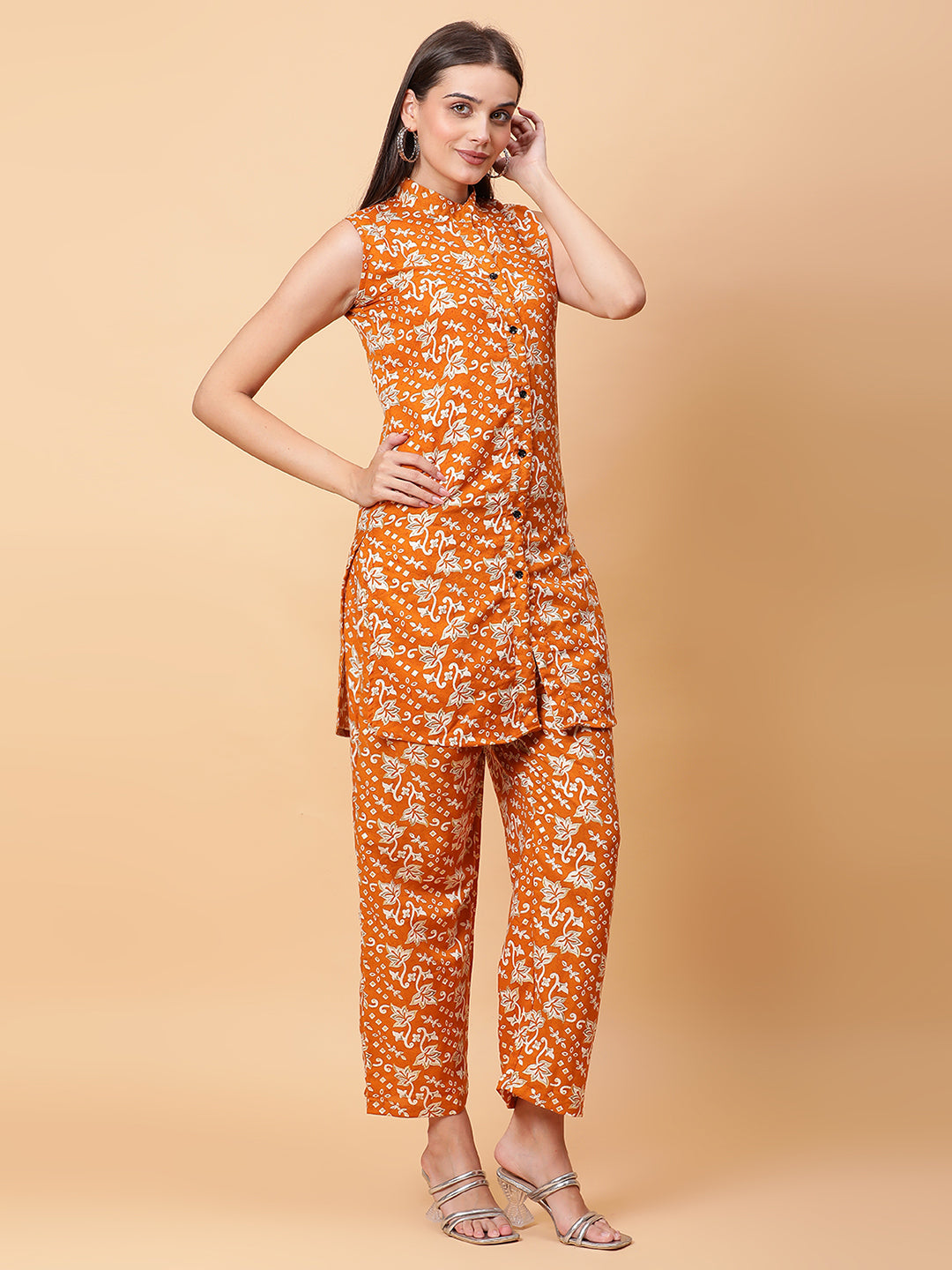 Women Printed Mandarin Collar Co-Ords.