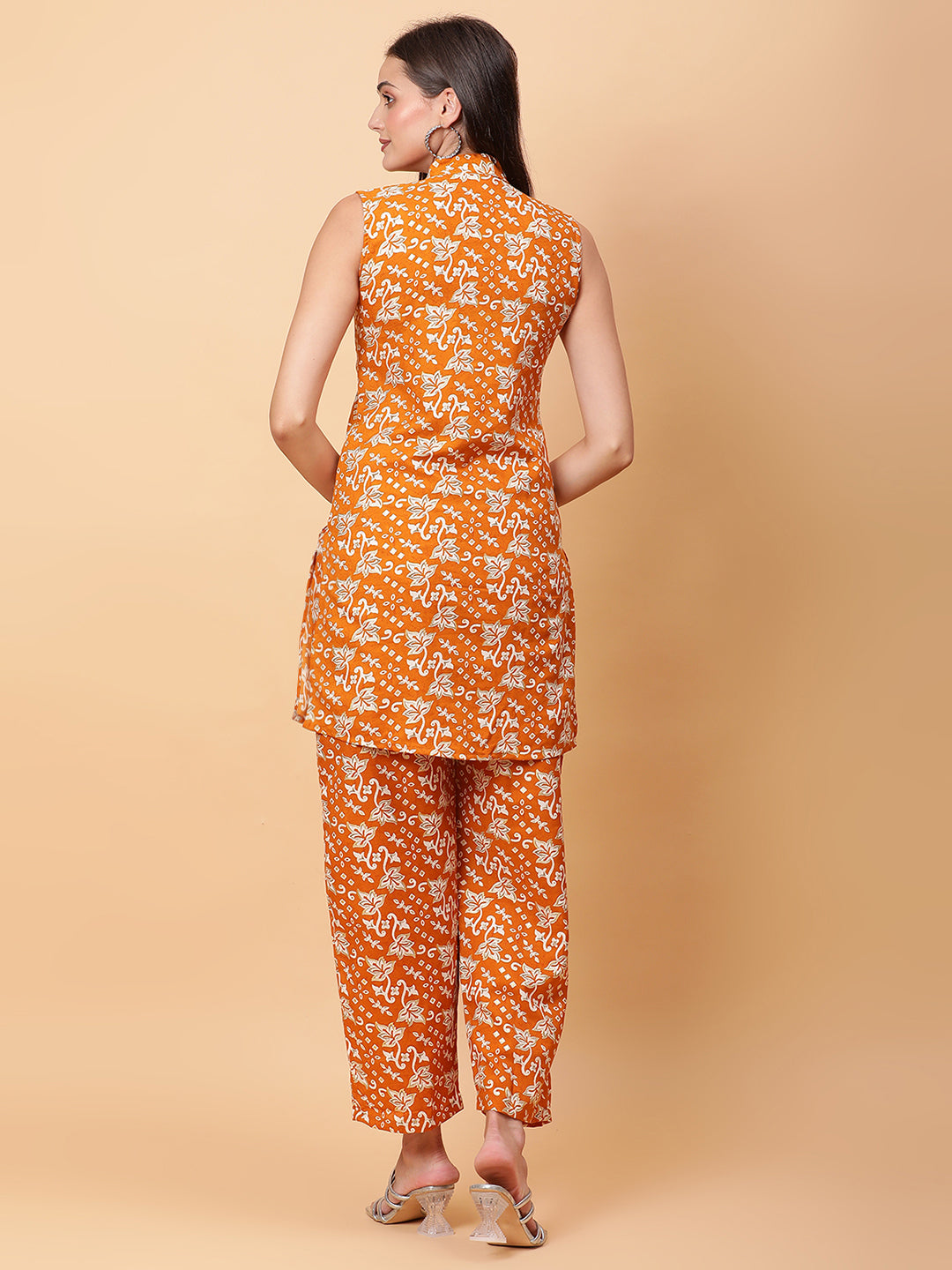 Women Printed Mandarin Collar Co-Ords.