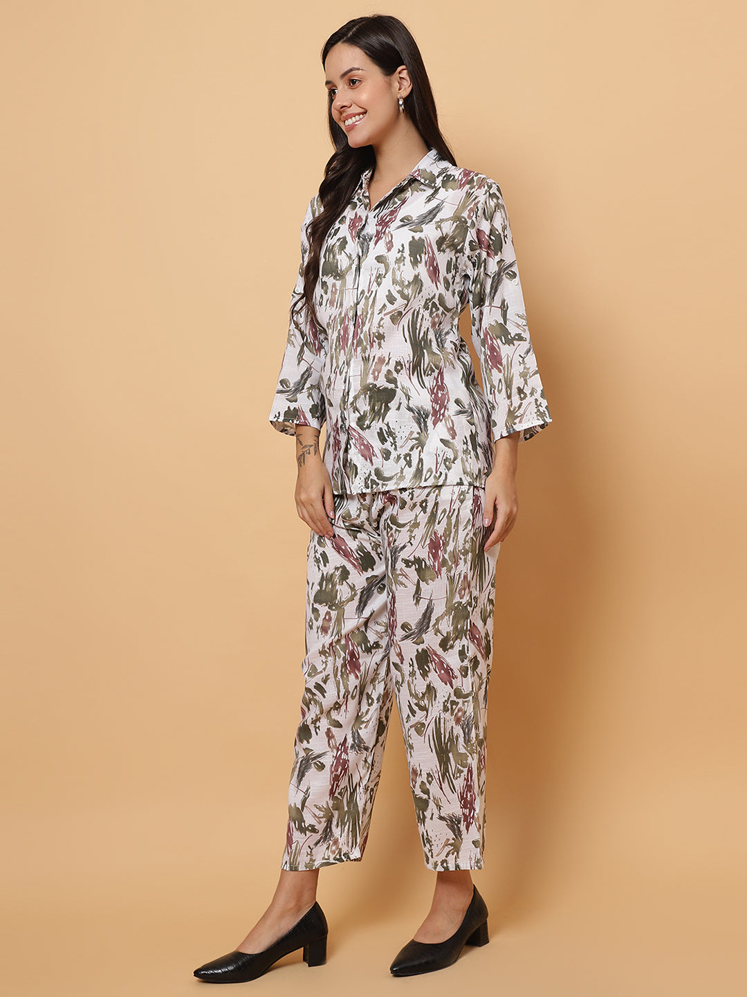 Women Abstract Printed Shirt Style Co-Ords