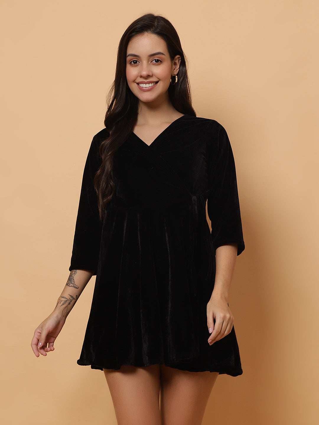 Women Black Velvet V-Neck Short Dress