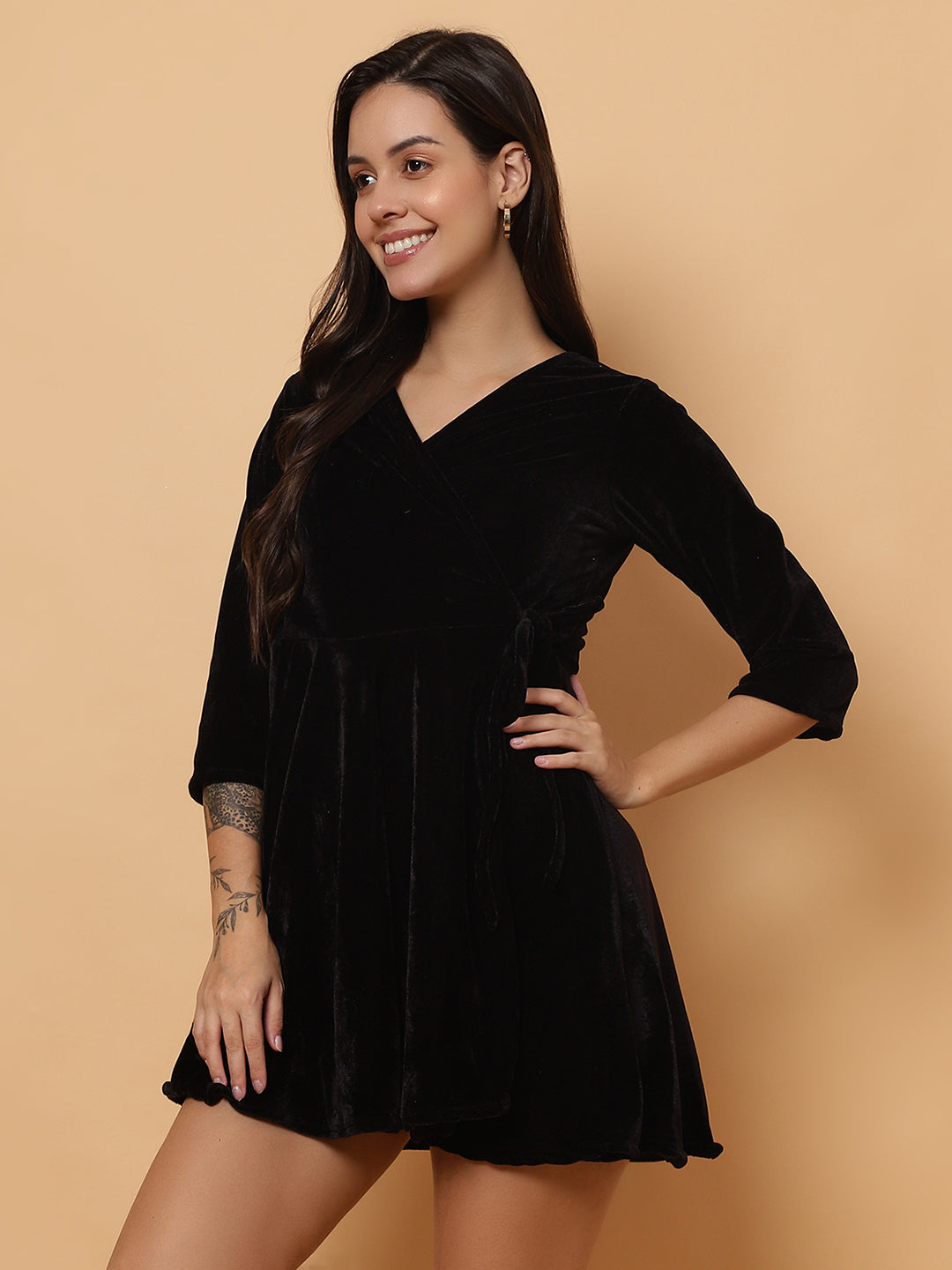 Women Black Velvet V-Neck Short Dress