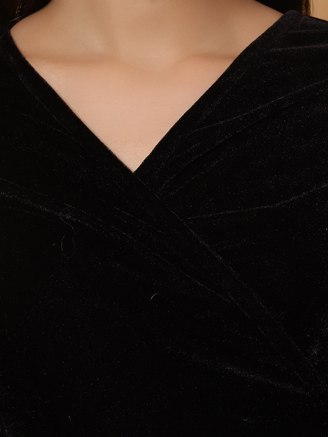 Women Black Velvet V-Neck Short Dress