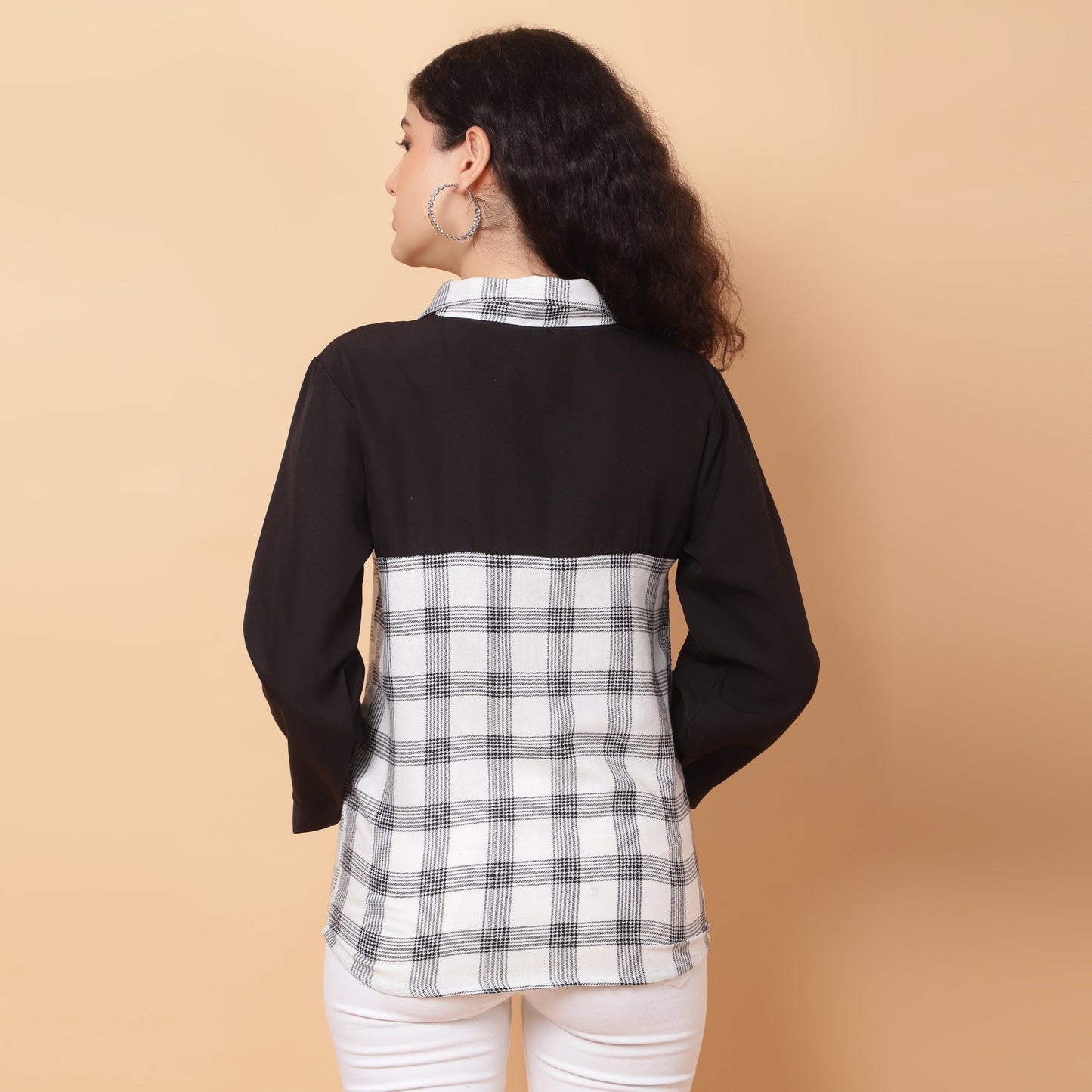 Women Check White & Black Casual Collar Shirt