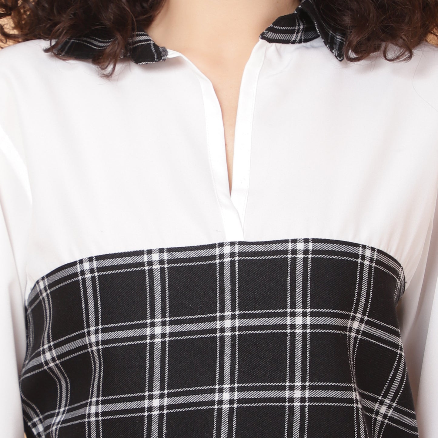 Women Check Black & White Casual Collar Shirt