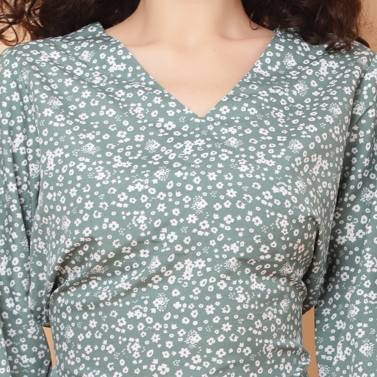 Women Green V-Neck Crop Top