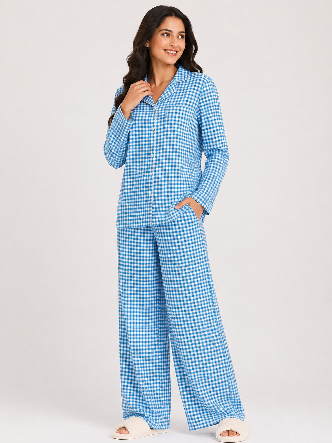 Women White & Blue Comfortable Nightsuit