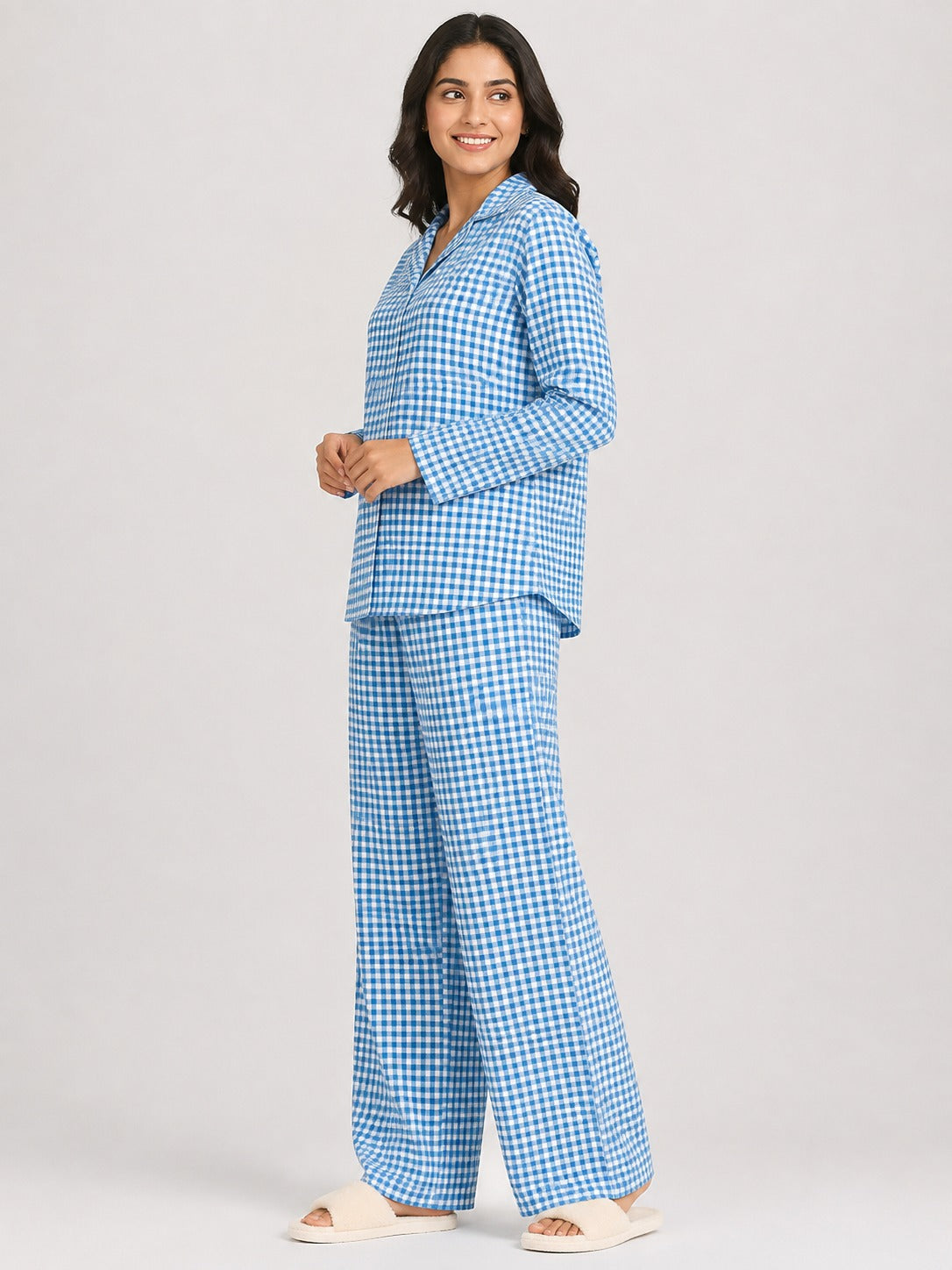 Women White & Blue Comfortable Nightsuit